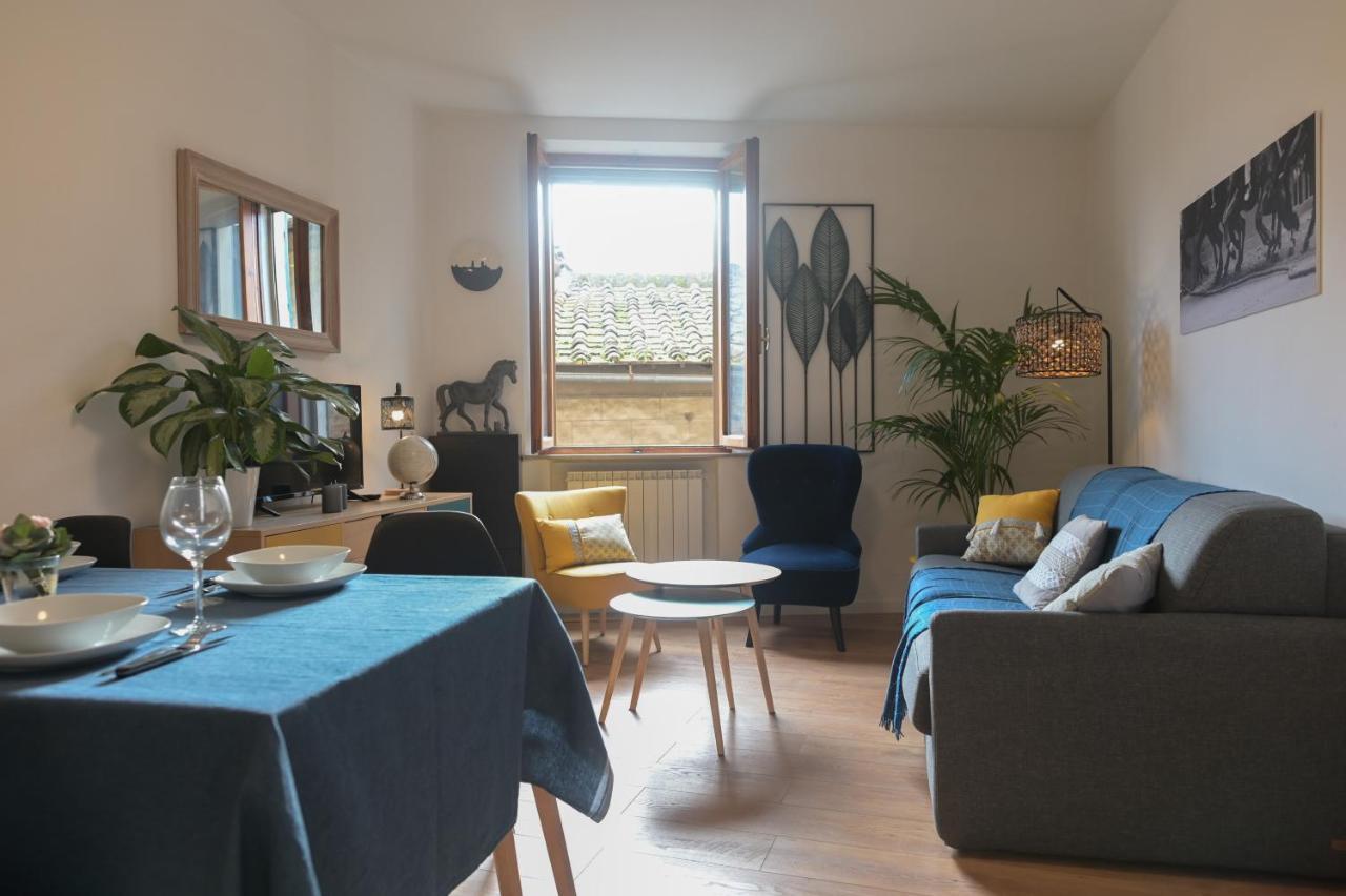 Un Terrazzo Sulla Magia Apartment Siena Bagian luar foto