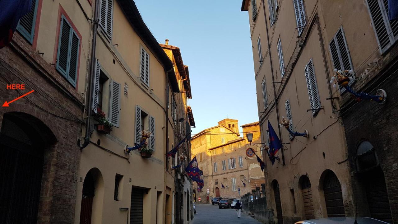 Un Terrazzo Sulla Magia Apartment Siena Bagian luar foto